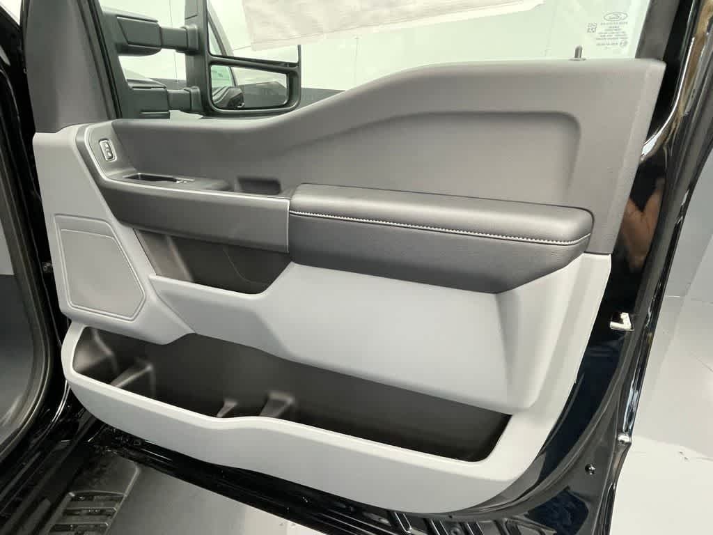 2025 Ford F-250 XLT
