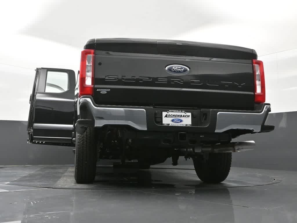 2025 Ford F-250 XL