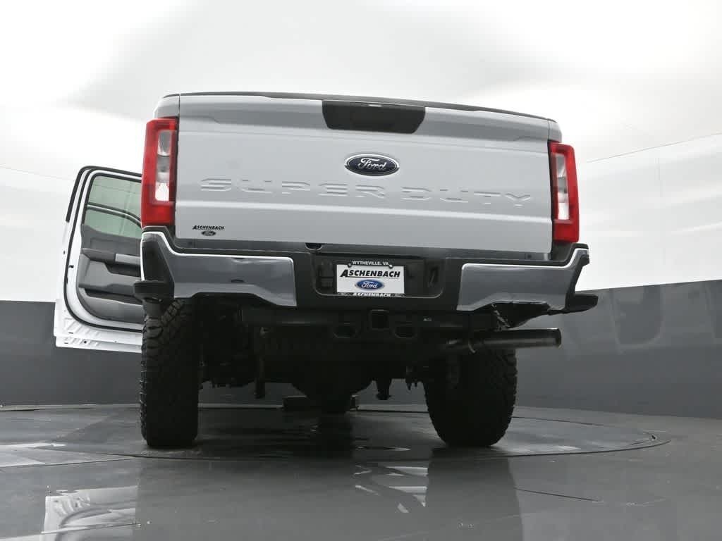 2025 Ford F-350 XLT