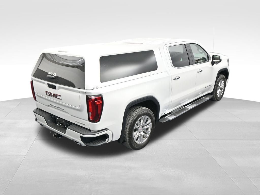 2022 GMC Sierra 1500 4WD Crew Cab Short Box Denali