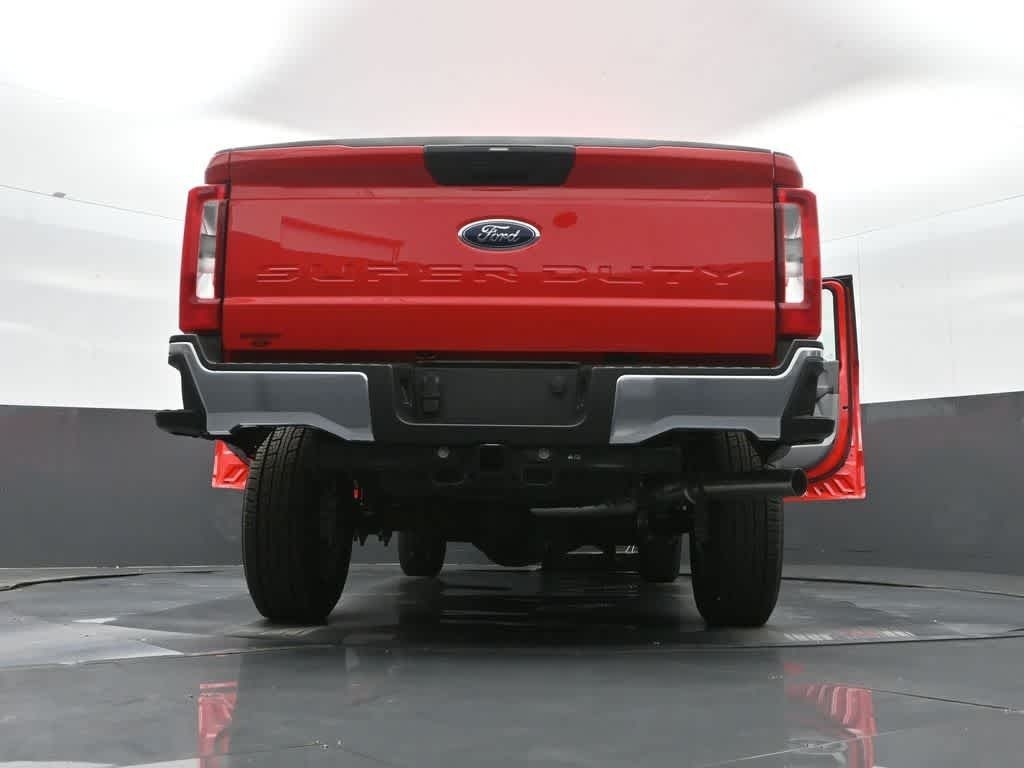 2025 Ford F-350 Super Duty XLT