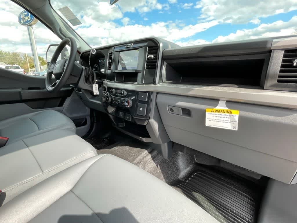 2025 Ford F-250 XL
