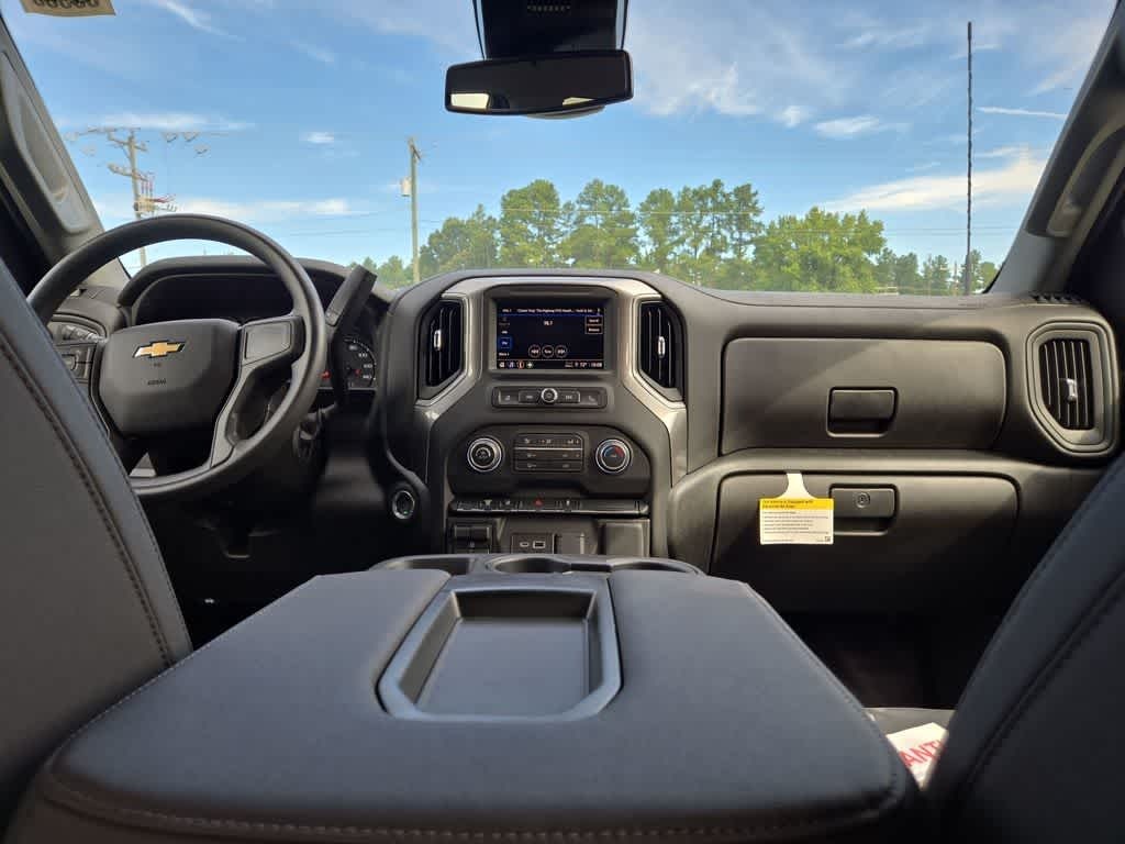2024 Chevrolet Silverado 3500HD CC Work Truck