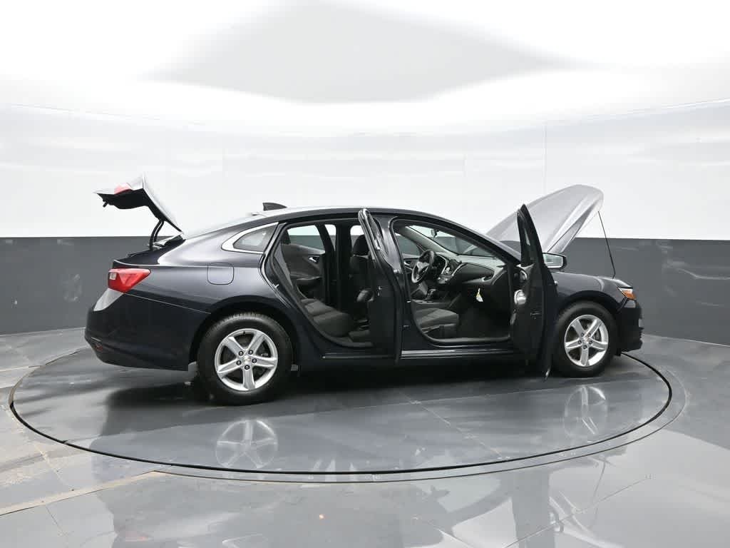 2022 Chevrolet Malibu LS