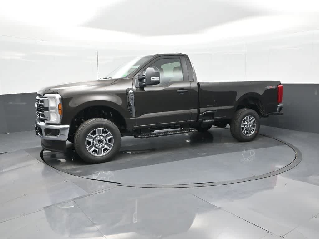 2025 Ford F-350 XLT