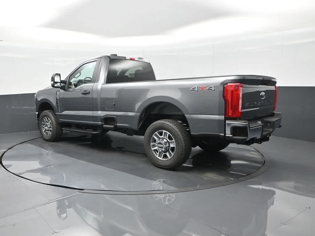 2025 Ford F-350 XLT