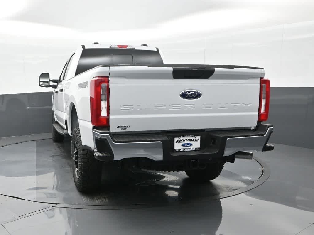 2025 Ford F-350 XLT