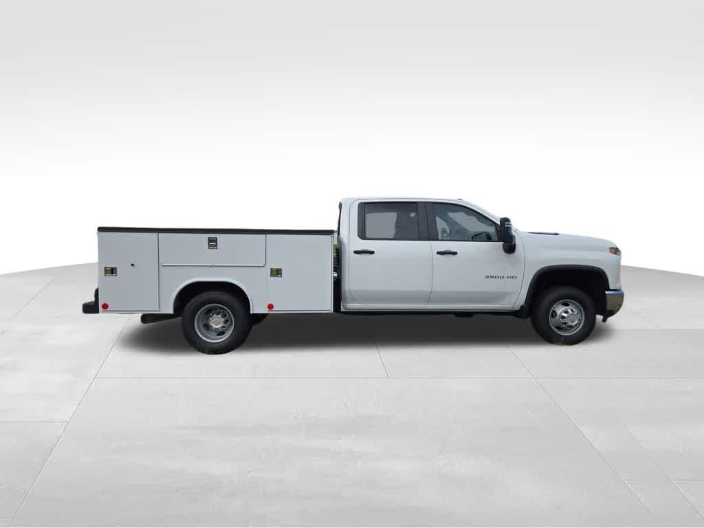 2024 Chevrolet Silverado 3500HD CC Work Truck