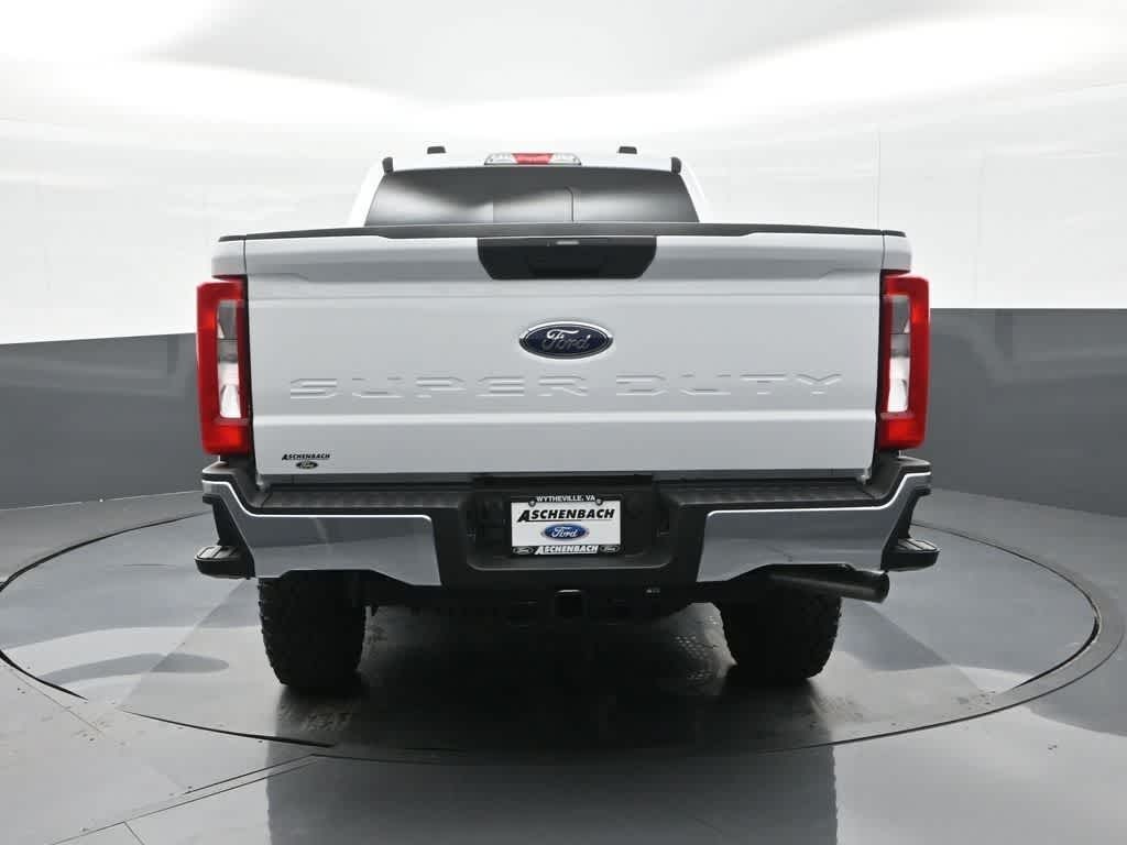 2025 Ford F-350 XLT