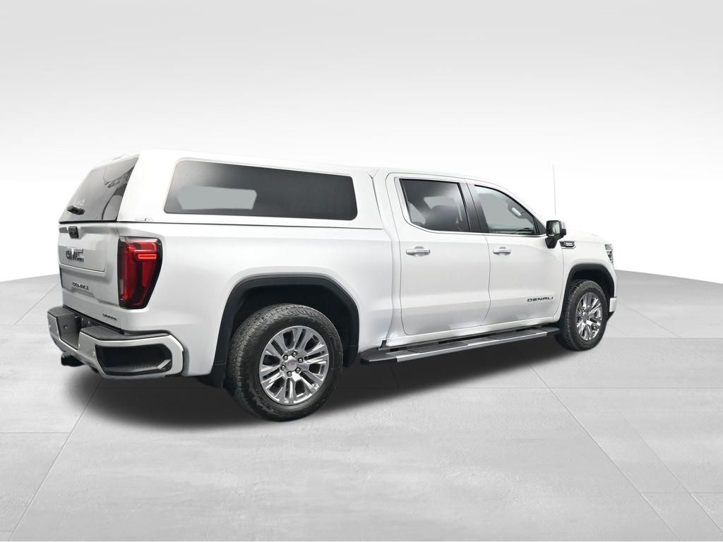 2022 GMC Sierra 1500 4WD Crew Cab Short Box Denali