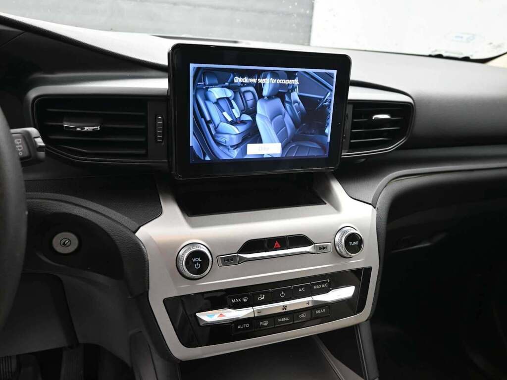 2022 Ford Explorer 