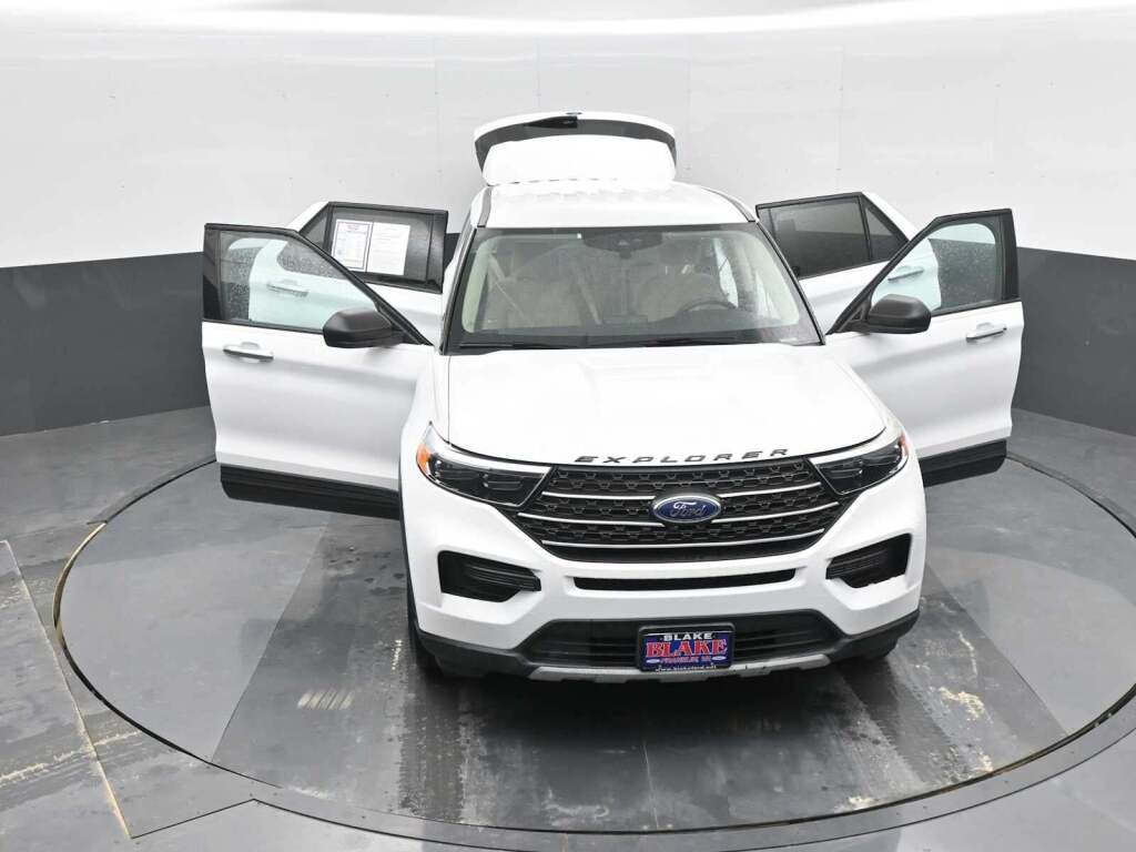 2022 Ford Explorer 