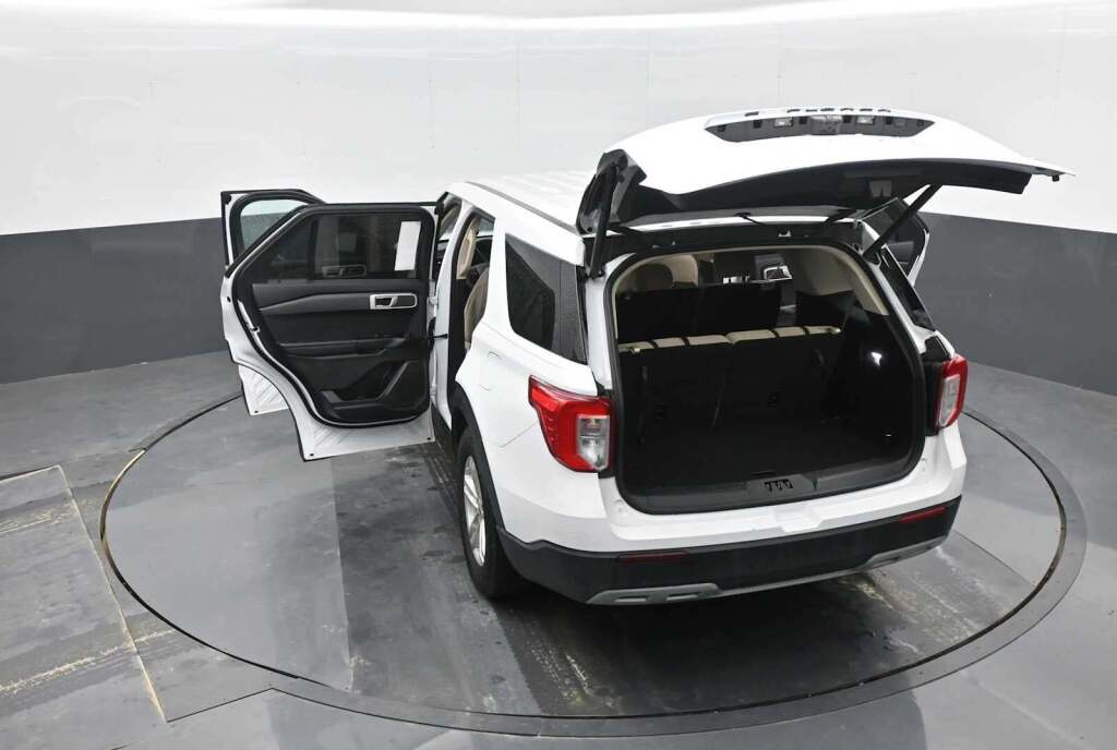 2022 Ford Explorer 