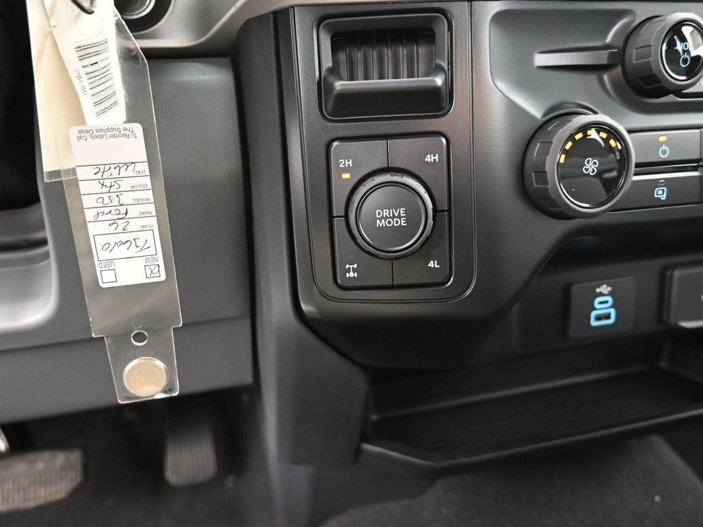2026 Ford Super Duty F-350 SRW XL