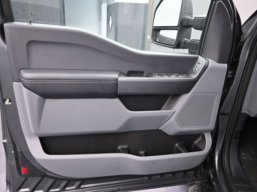 2025 Ford F-250 XLT