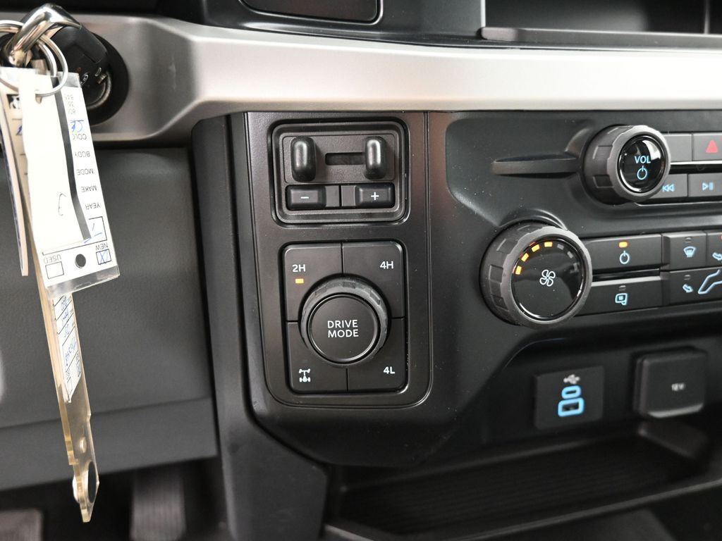 2025 Ford F-250 XLT