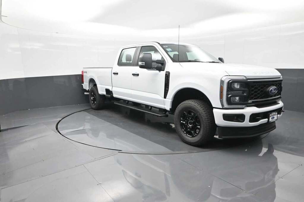2026 Ford Super Duty F-350 SRW XL