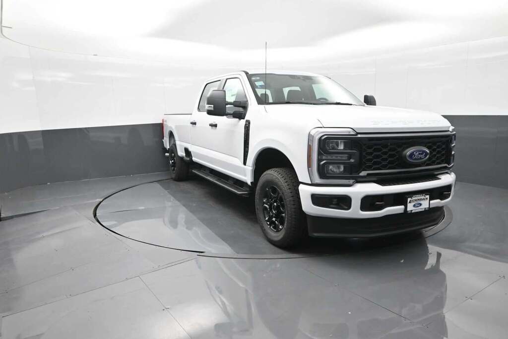 2026 Ford Super Duty F-350 SRW XL