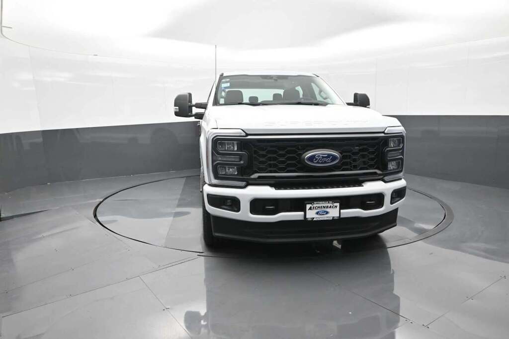 2026 Ford Super Duty F-350 SRW XL
