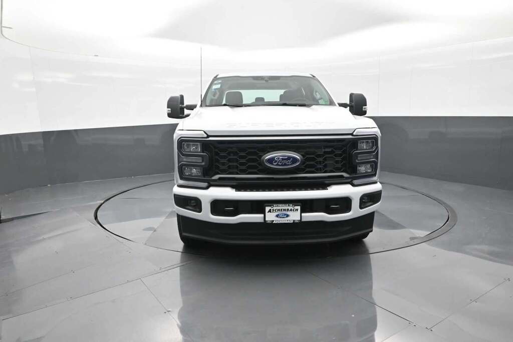 2026 Ford Super Duty F-350 SRW XL