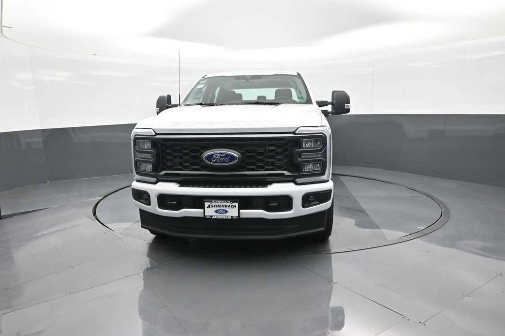 2026 Ford Super Duty F-350 SRW XL