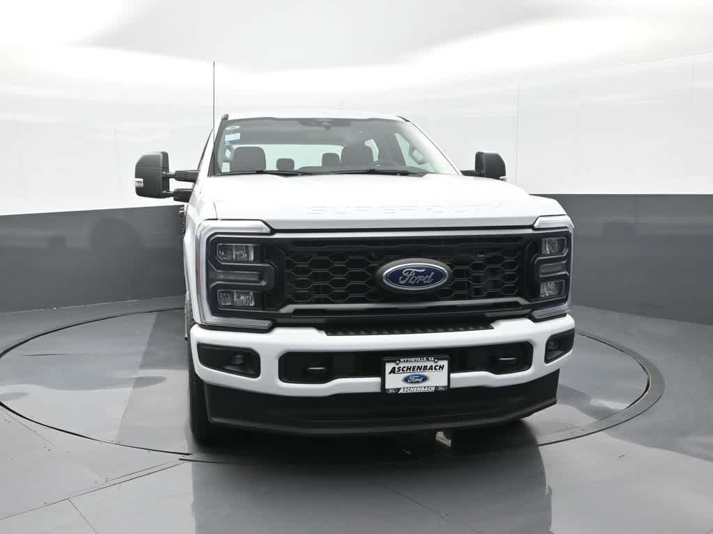 2026 Ford Super Duty F-350 SRW XL