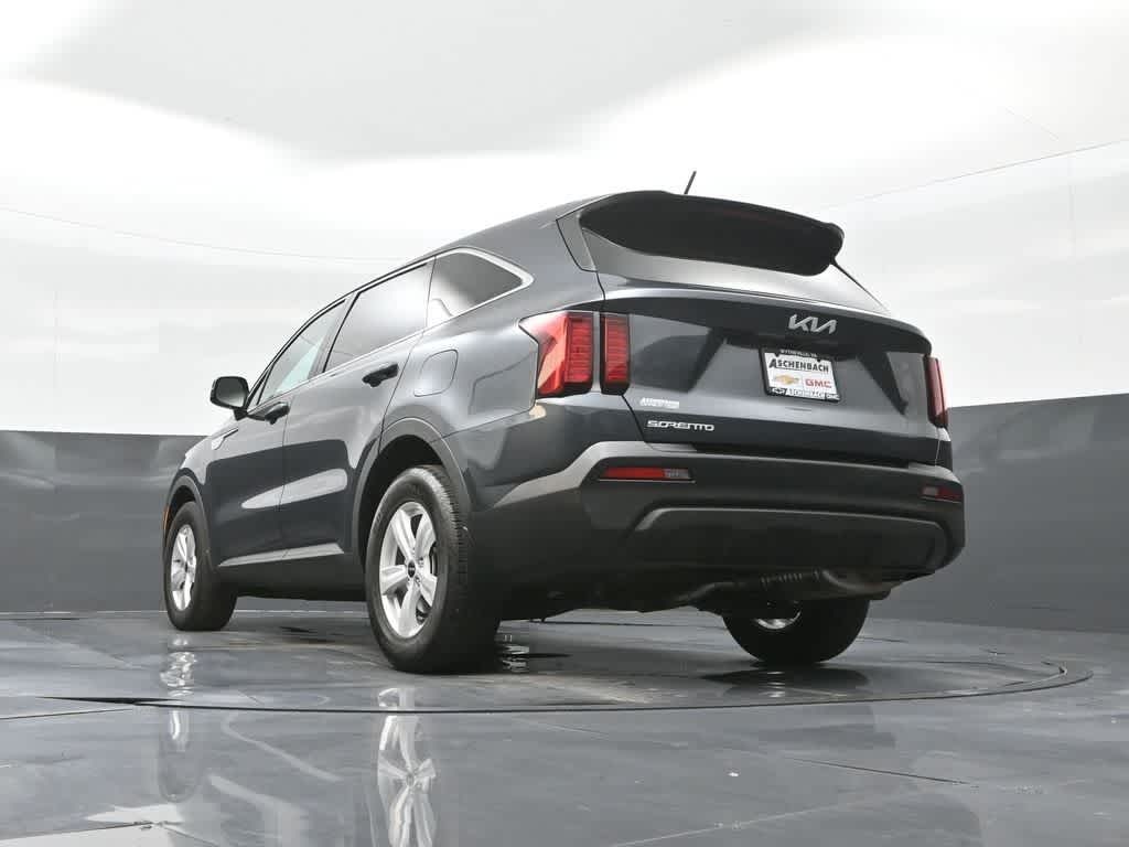 2023 Kia Sorento LX