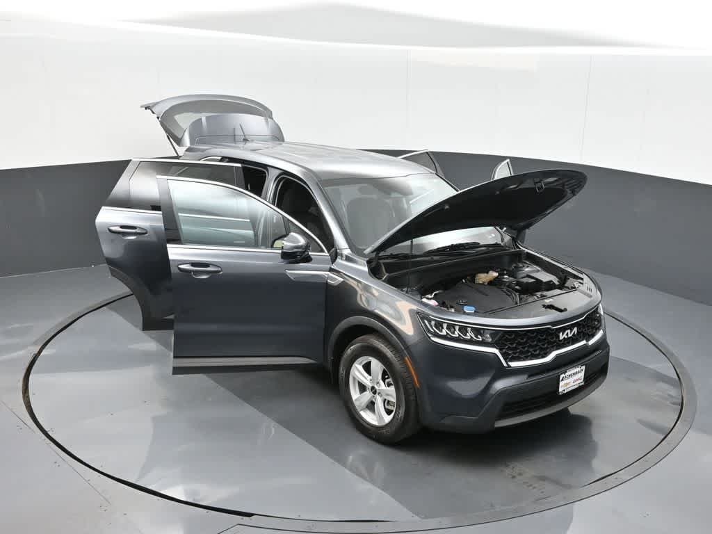 2023 Kia Sorento LX