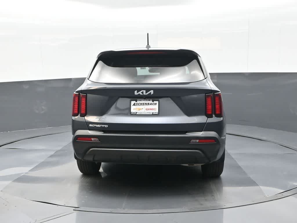 2023 Kia Sorento LX