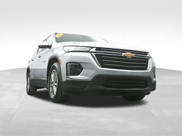 2022 Chevrolet Traverse AWD LT Leather