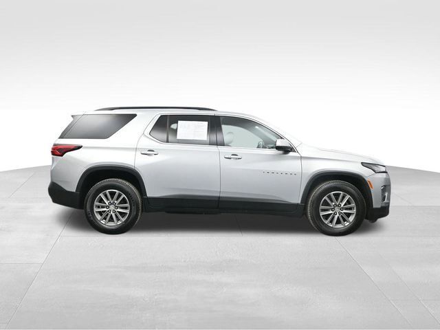 2022 Chevrolet Traverse AWD LT Leather