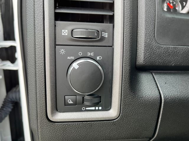 2023 Ram 1500 Classic Tradesman
