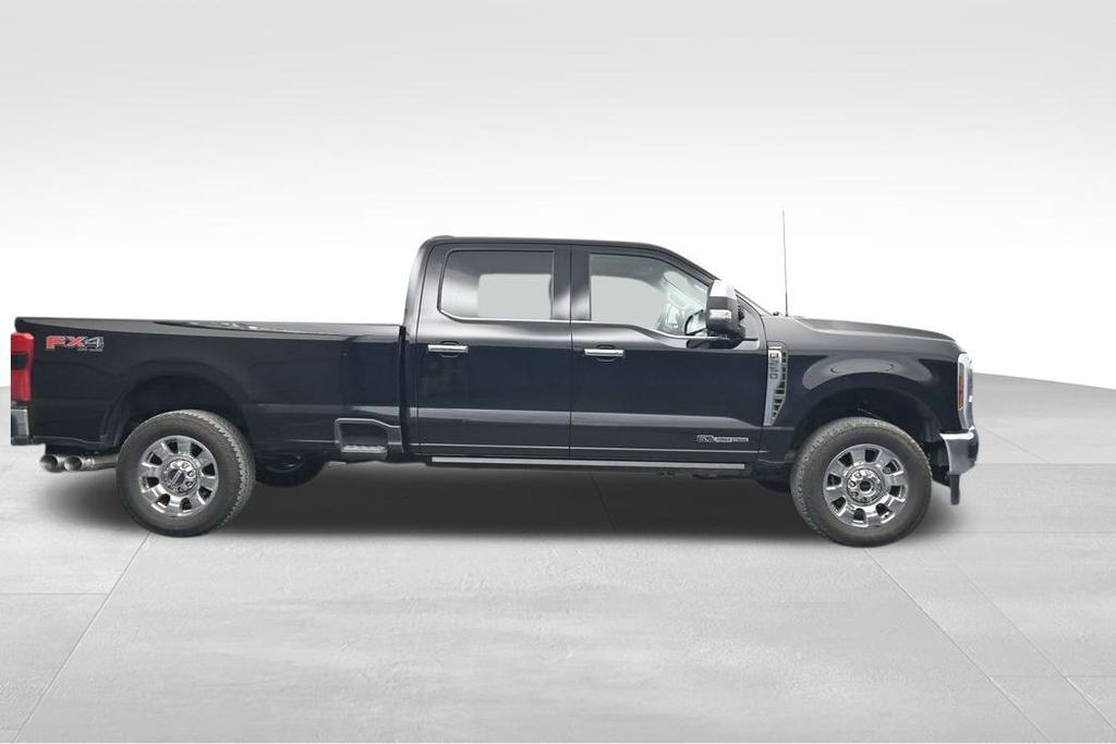 2025 Ford F-250 Super Duty Lariat