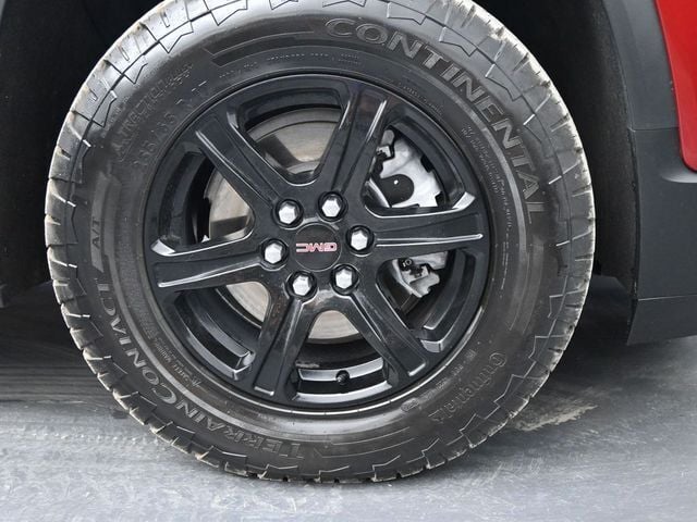 2023 GMC Acadia AWD AT4