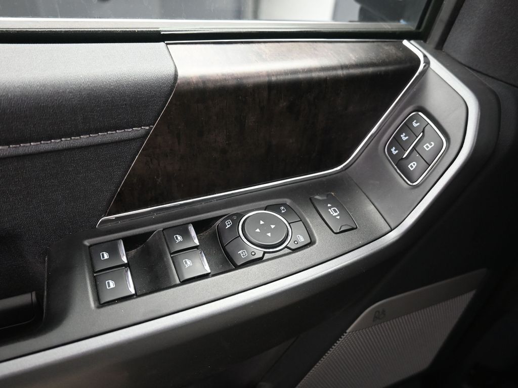 2025 Ford F-250 Super Duty Lariat