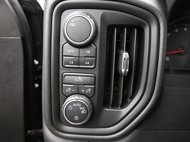 2022 Chevrolet Silverado 1500 4WD Crew Cab Short Bed Custom Trail Boss