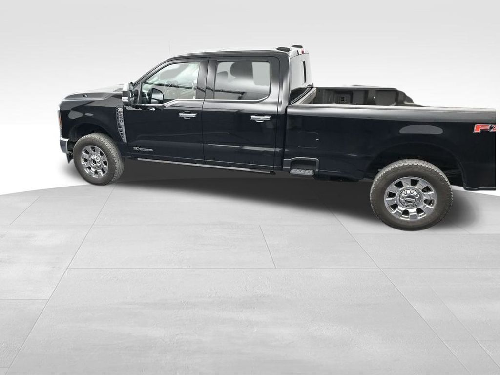 2025 Ford F-250 Super Duty Lariat