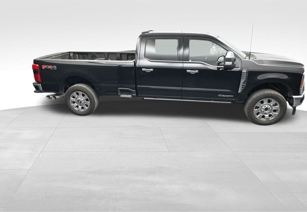 2025 Ford F-250 Super Duty Lariat