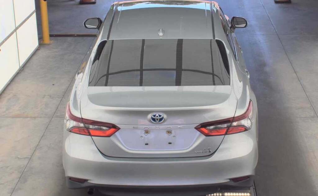 2021 Toyota Camry LE Hybrid