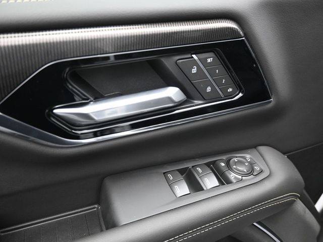 2025 GMC Yukon XL 4WD Elevation