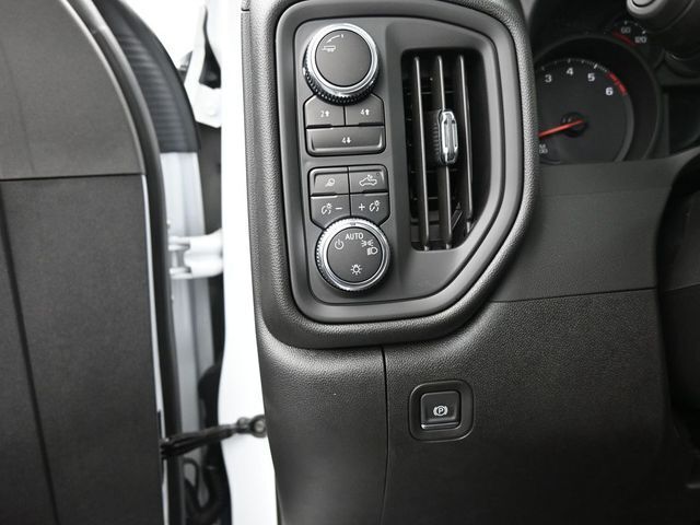 2025 GMC Sierra 3500HD 4WD Double Cab Long Bed Pro