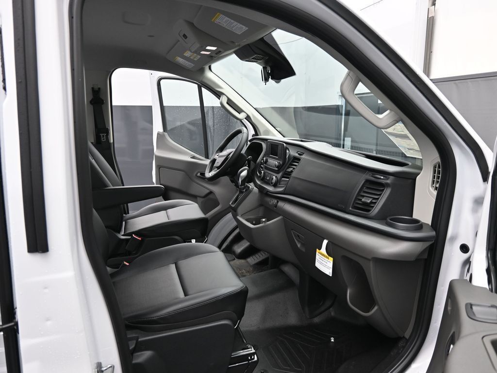 2025 Ford Transit 250