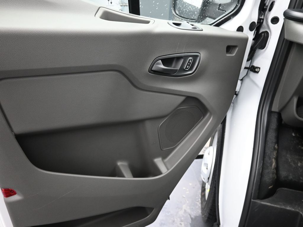 2025 Ford Transit 250