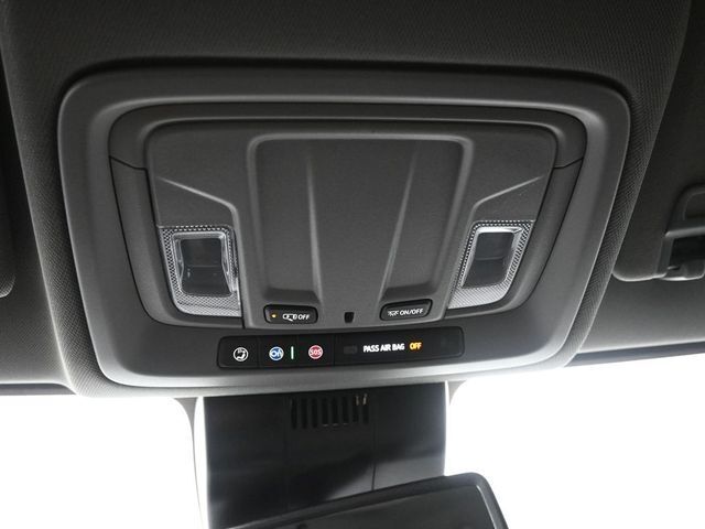 2025 GMC Sierra 3500HD 4WD Double Cab Long Bed Pro