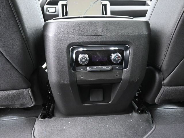 2025 GMC Yukon XL 4WD Elevation