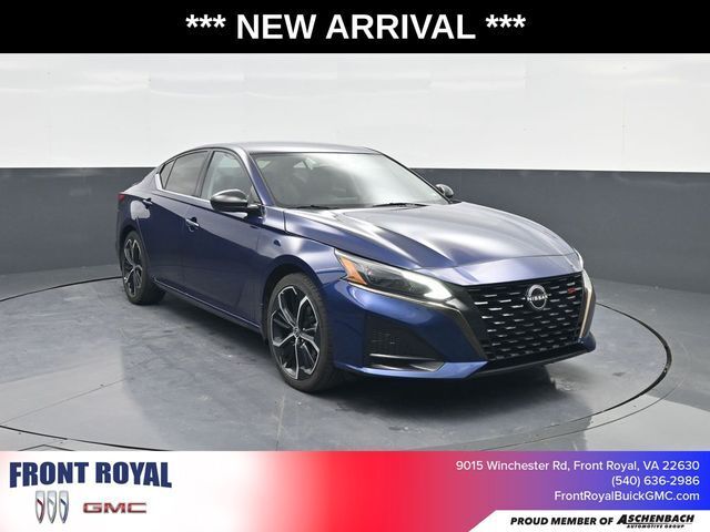 2023 Nissan Altima 2.5 SR
