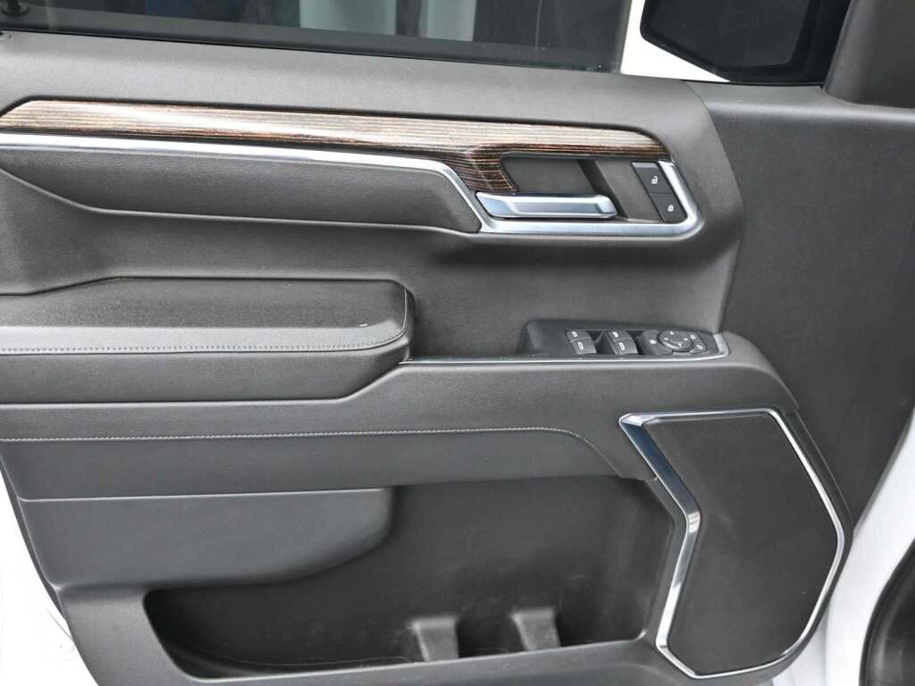 2023 GMC Sierra 1500 4WD Crew Cab Short Box SLE