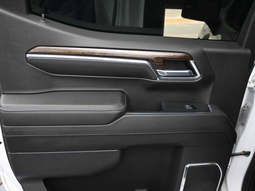2023 GMC Sierra 1500 4WD Crew Cab Short Box SLE