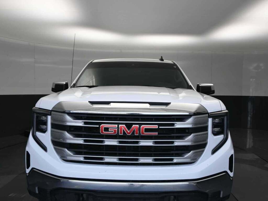 2023 GMC Sierra 1500 4WD Crew Cab Short Box SLE