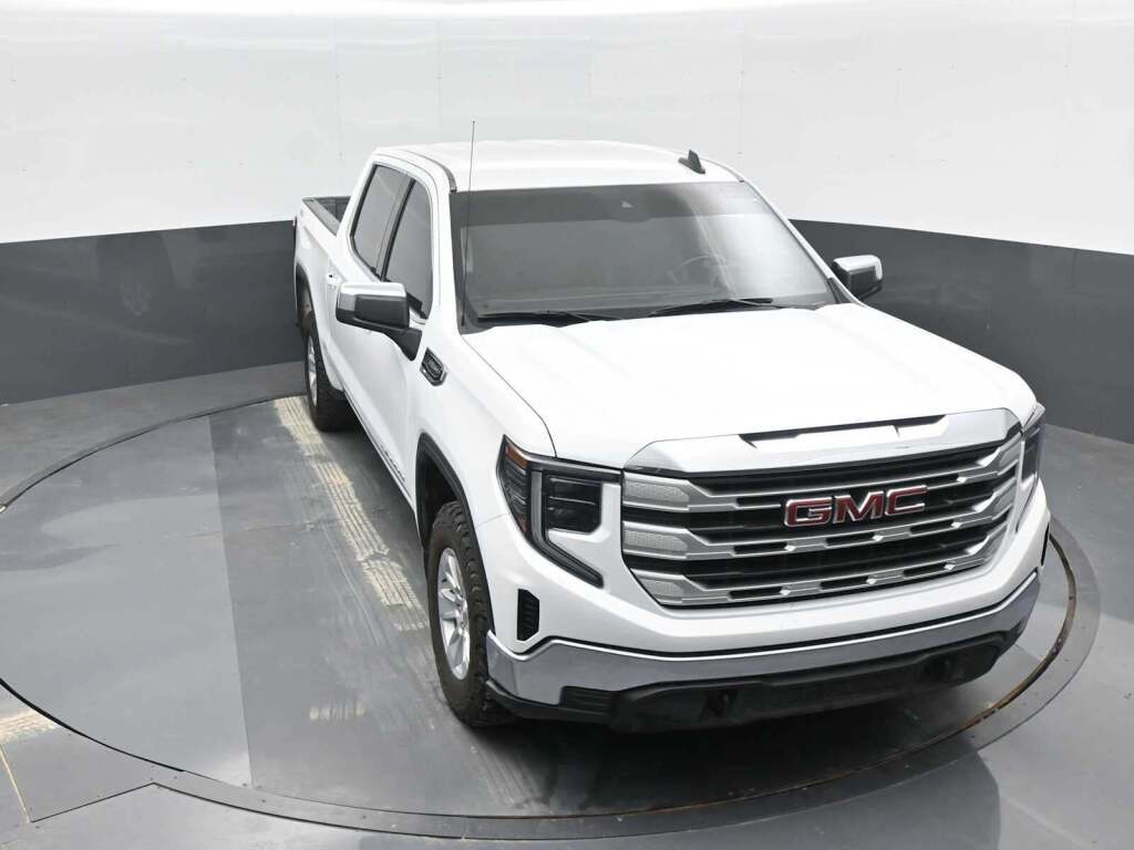 2023 GMC Sierra 1500 4WD Crew Cab Short Box SLE